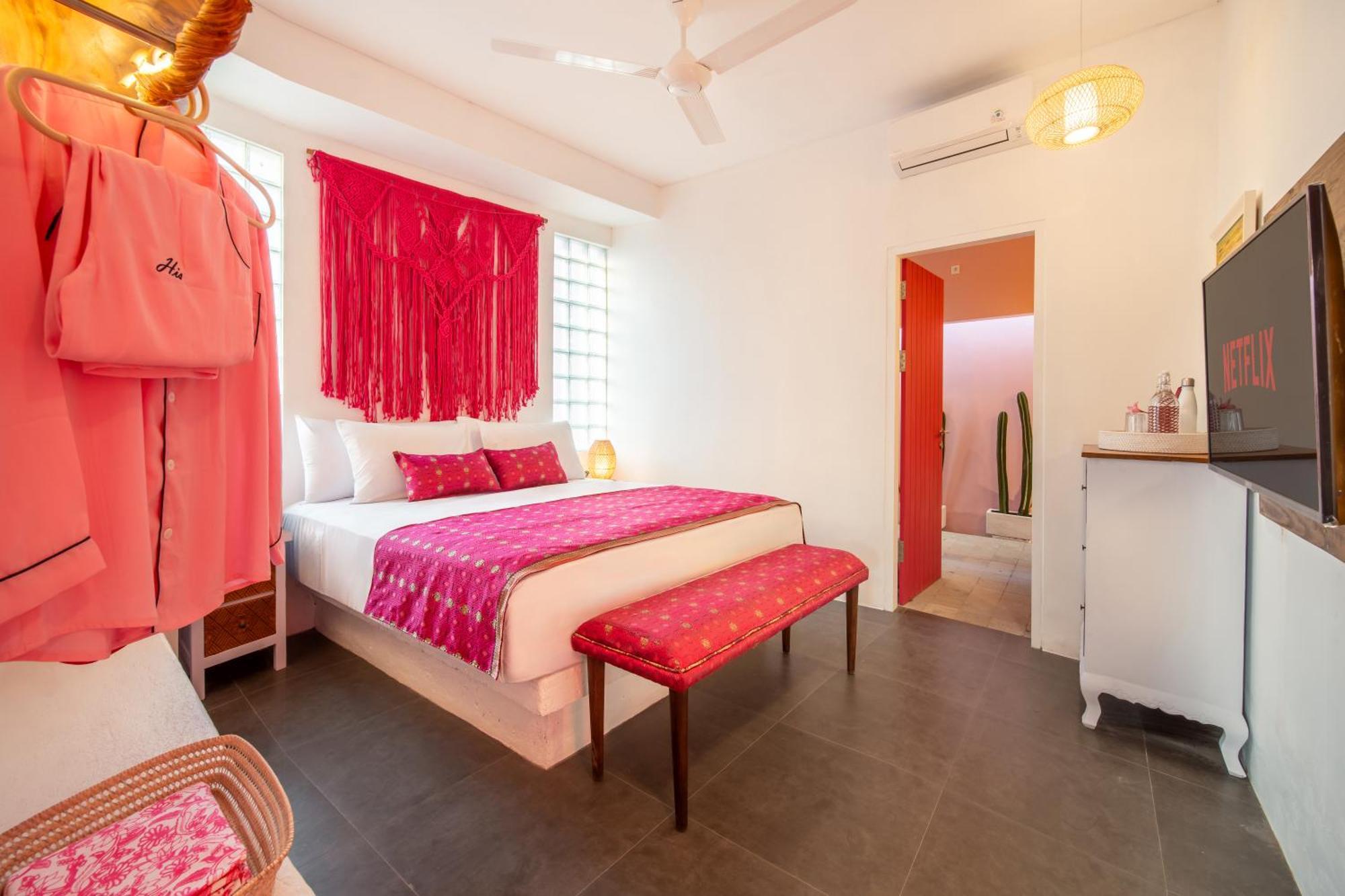 Pinkprivate Balangan - For Cool Adults Only Bed & Breakfast Jimbaran Exterior foto