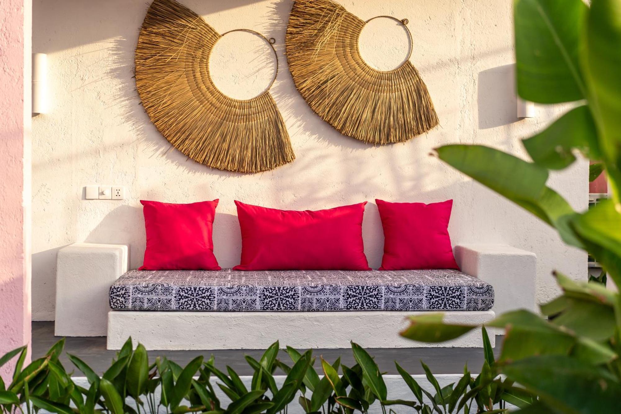 Pinkprivate Balangan - For Cool Adults Only Bed & Breakfast Jimbaran Exterior foto