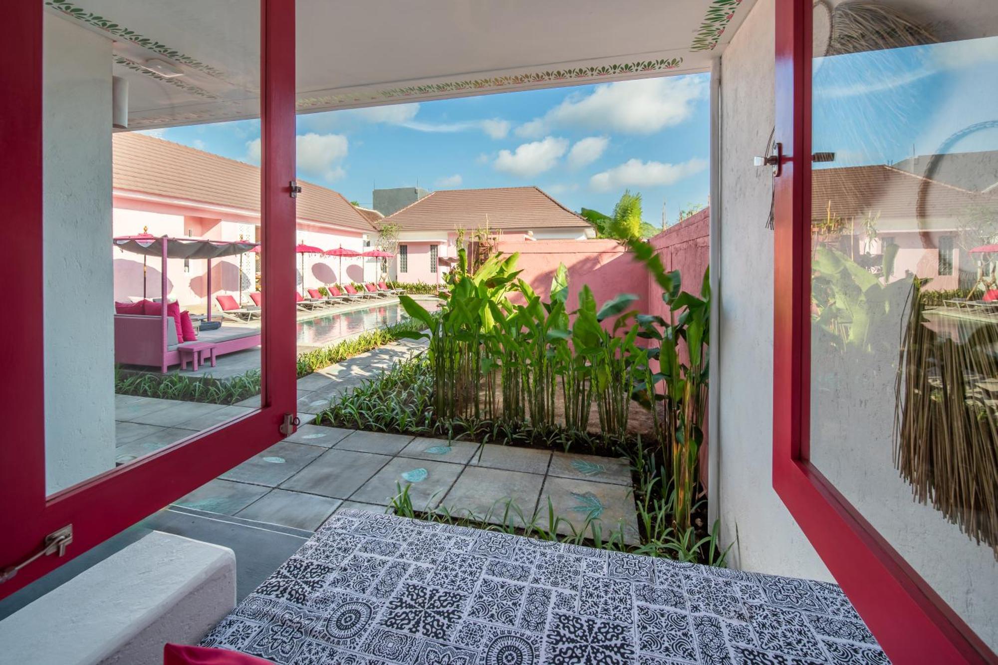 Pinkprivate Balangan - For Cool Adults Only Bed & Breakfast Jimbaran Exterior foto
